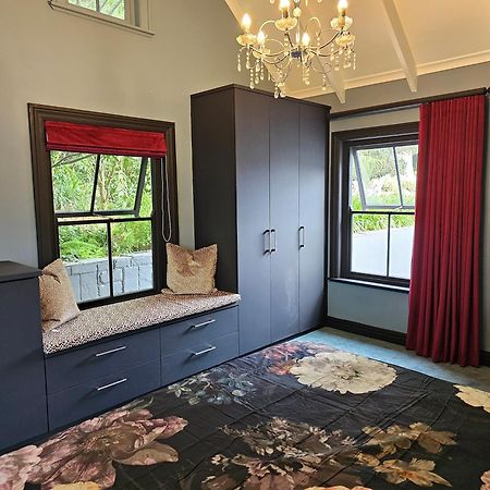 Die Heerenhuys Guest Suites Stellenbosch Bagian luar foto