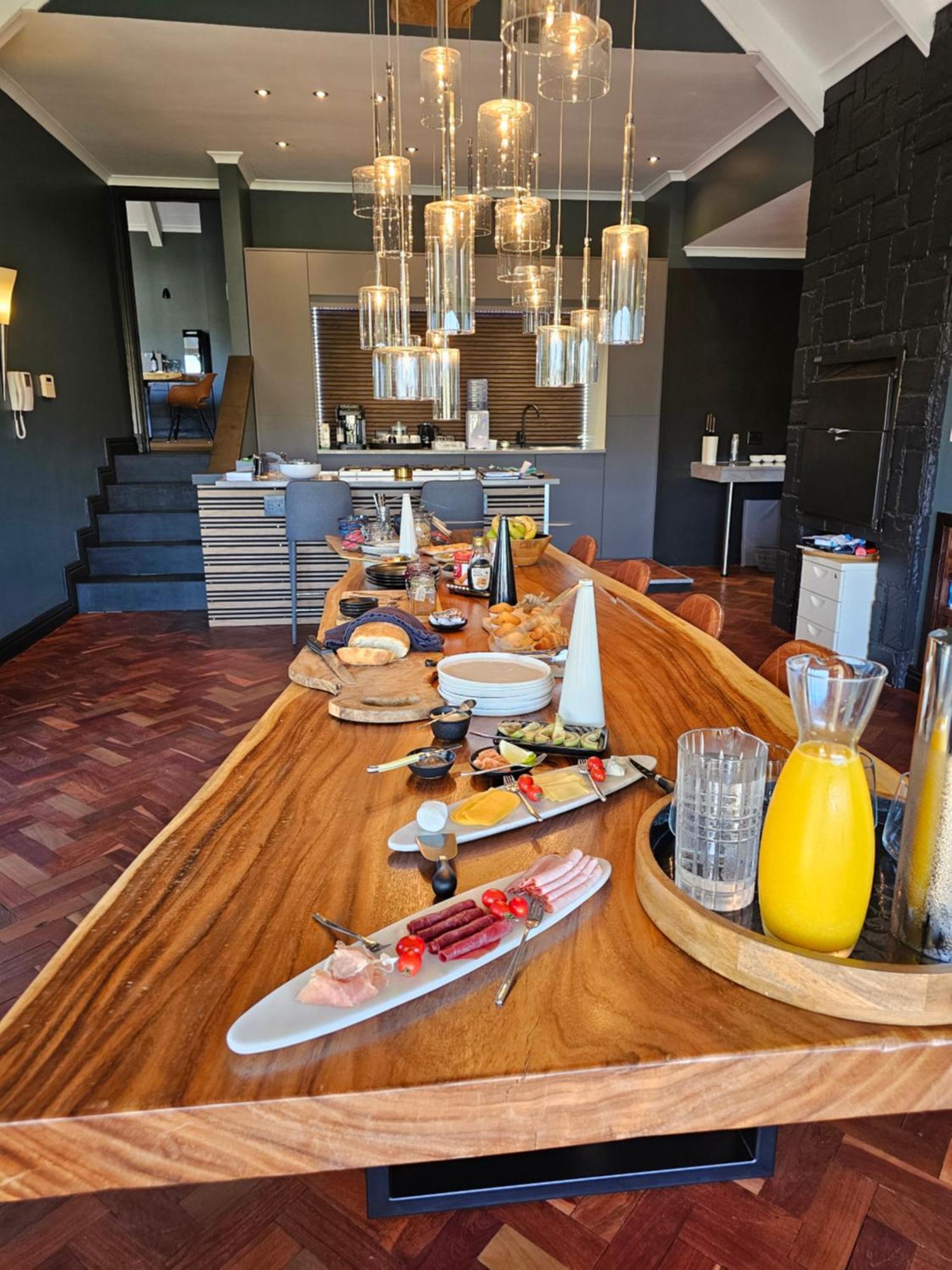 Die Heerenhuys Guest Suites Stellenbosch Bagian luar foto
