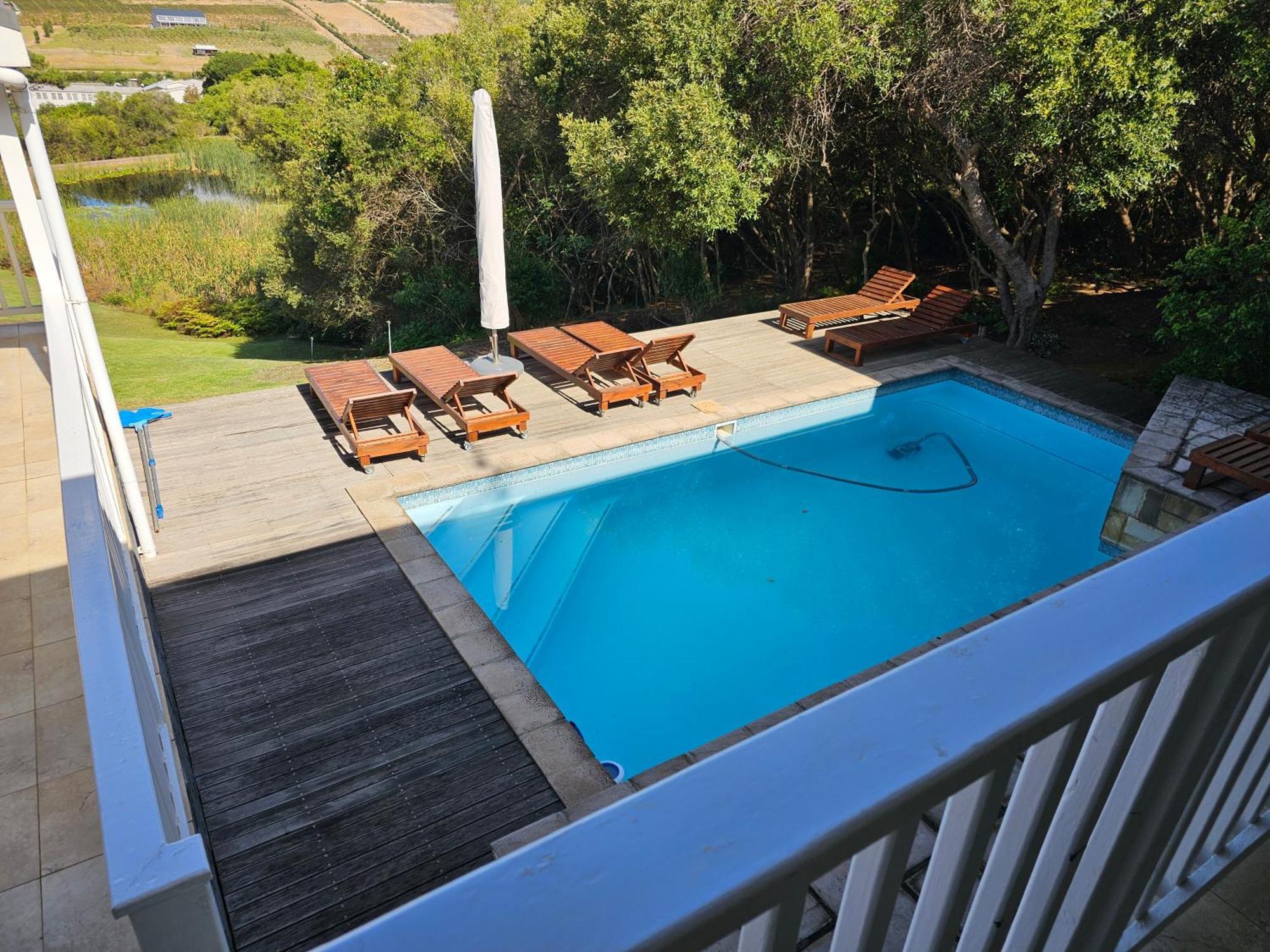 Die Heerenhuys Guest Suites Stellenbosch Bagian luar foto