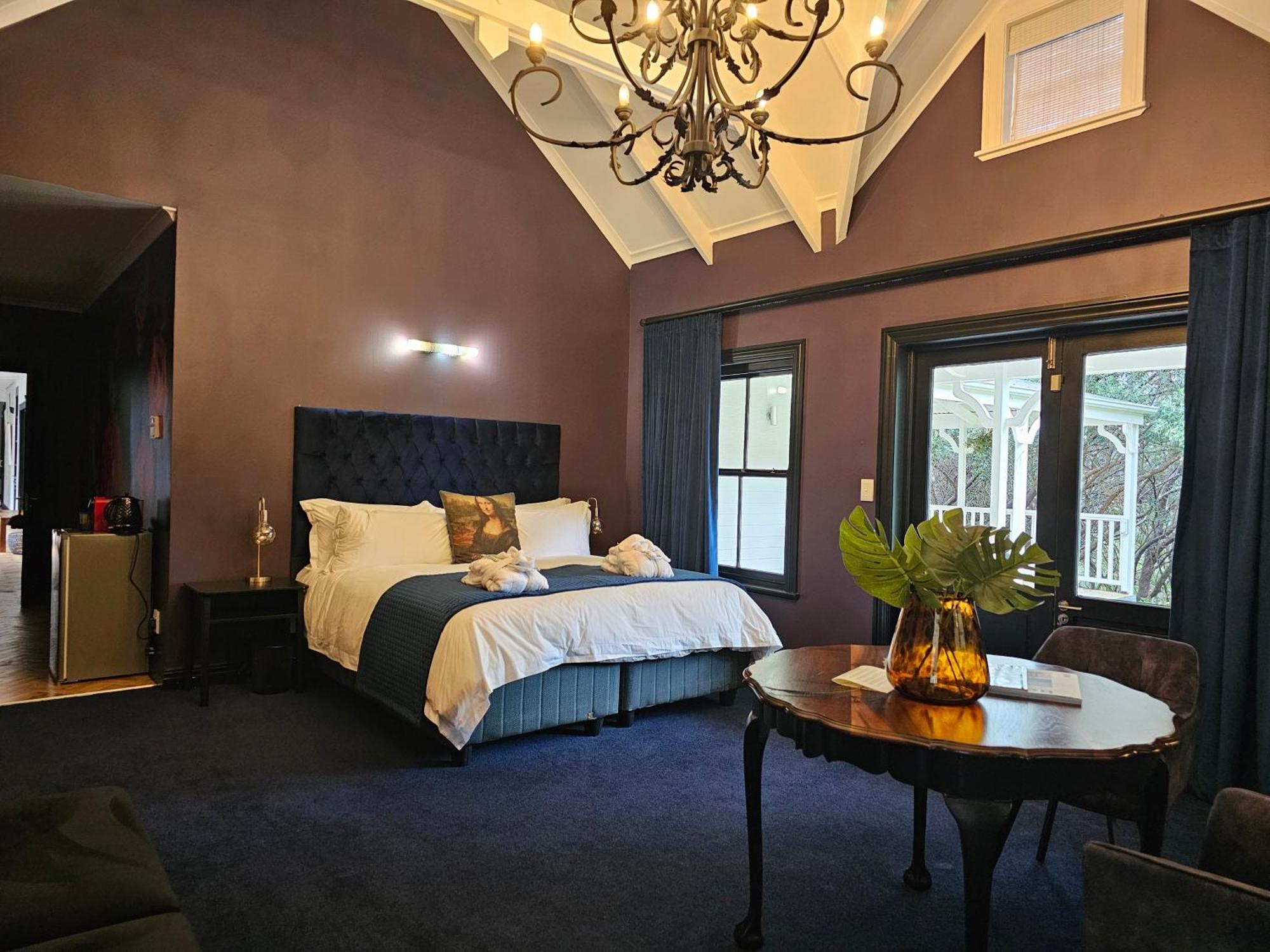 Die Heerenhuys Guest Suites Stellenbosch Bagian luar foto
